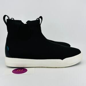 Vessi Women's Classic Weekend Chelsea Black Waterproof Sneaker Boots Size 9